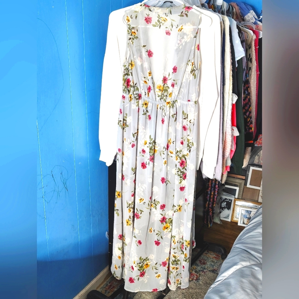 Floral Sheer Sleeveless Kimono NWOT - Picture 6 of 6